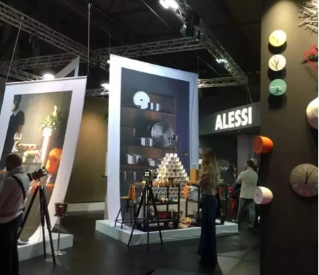 �Gɫ�����Gɫʢ��(hu�� ) �h(hu��n)����(hu�� )��չ��I(y��)�l(f��)�𡰾Gɫ����h��1183